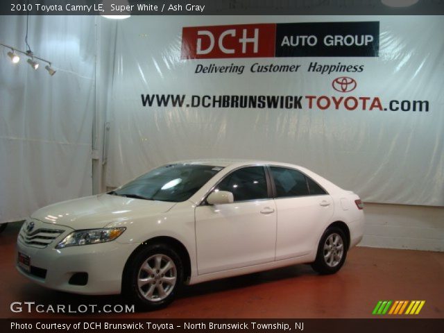 2010 Toyota Camry LE in Super White