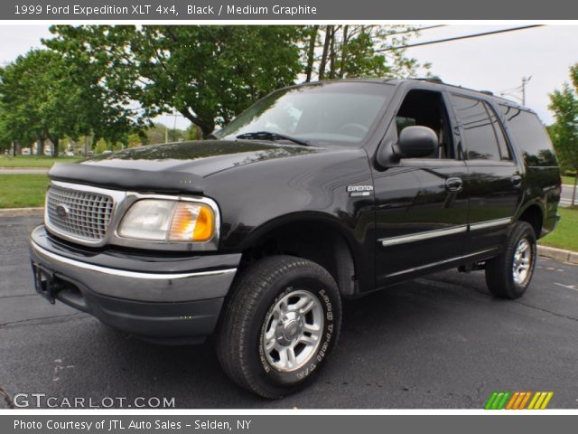 1999 Ford Expedition XLT 4x4 in Black