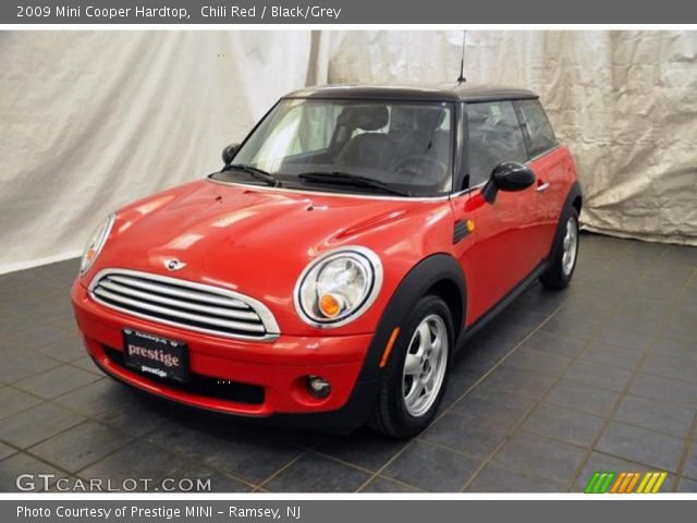 2009 Mini Cooper Hardtop in Chili Red