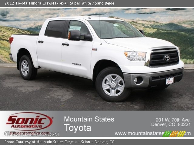 2012 Toyota Tundra CrewMax 4x4 in Super White