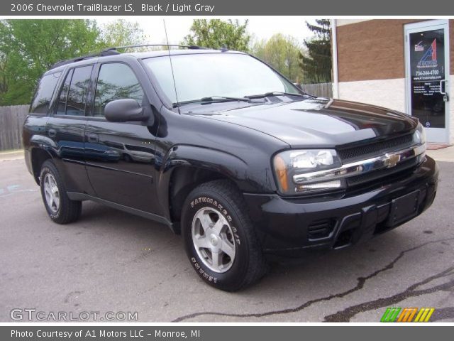 2006 Chevrolet TrailBlazer LS in Black