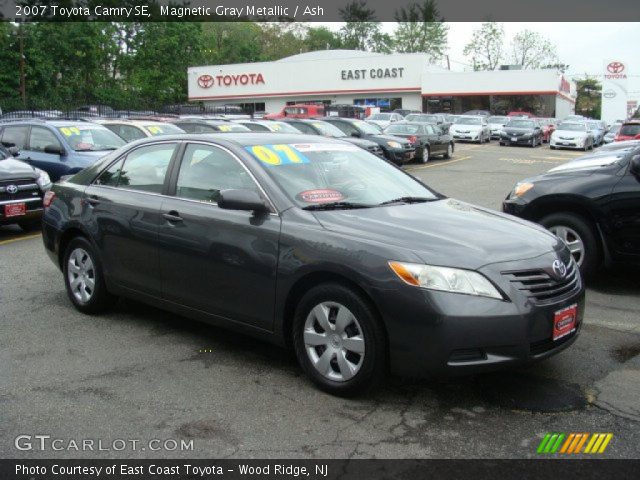 2007 Toyota Camry SE in Magnetic Gray Metallic