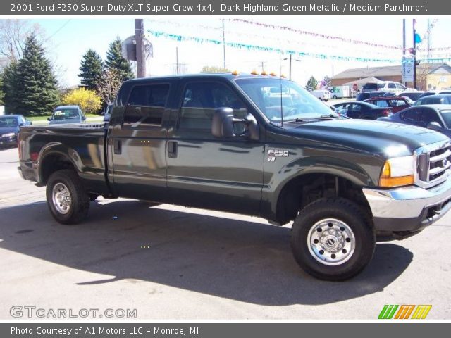 2001 Ford F250 Super Duty XLT Super Crew 4x4 in Dark Highland Green Metallic
