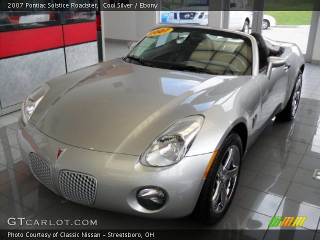 2007 Pontiac Solstice Roadster in Cool Silver