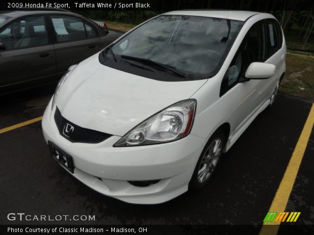 2009 Honda Fit Sport in Taffeta White