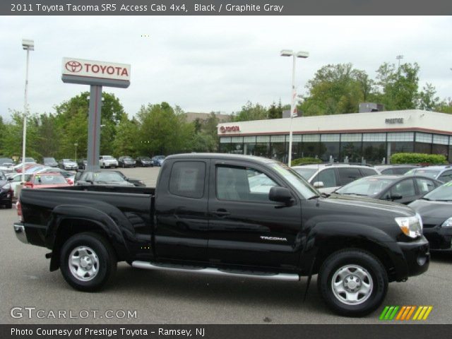 2011 Toyota Tacoma SR5 Access Cab 4x4 in Black