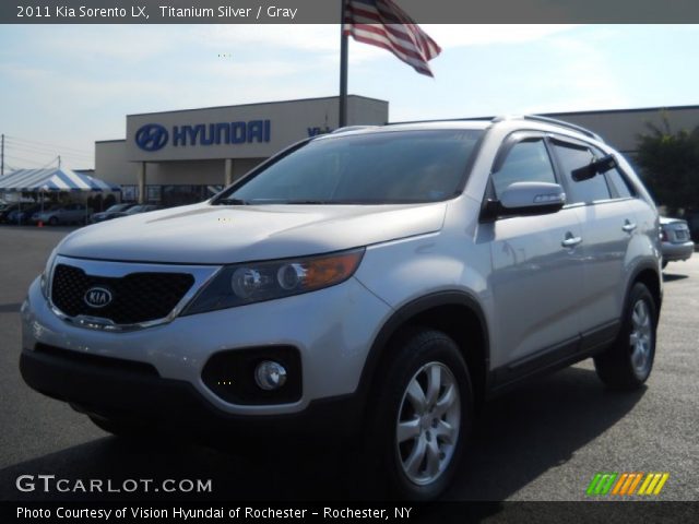2011 Kia Sorento LX in Titanium Silver