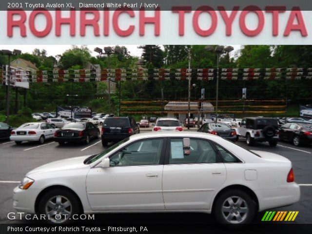 2001 Toyota Avalon XL in Diamond White Pearl