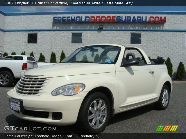 2007 Chrysler PT Cruiser Convertible in Cool Vanilla White