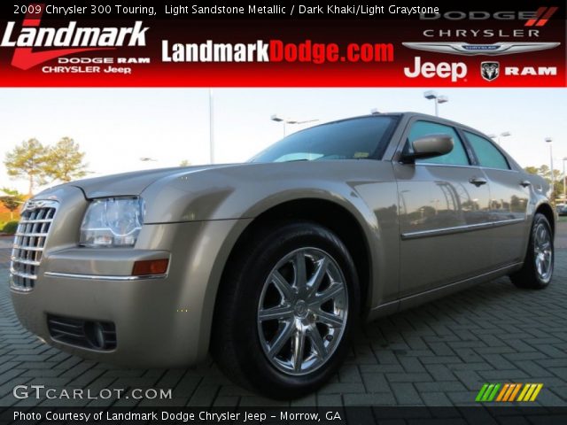 2009 Chrysler 300 Touring in Light Sandstone Metallic
