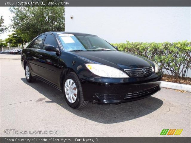 2005 Toyota Camry LE in Black