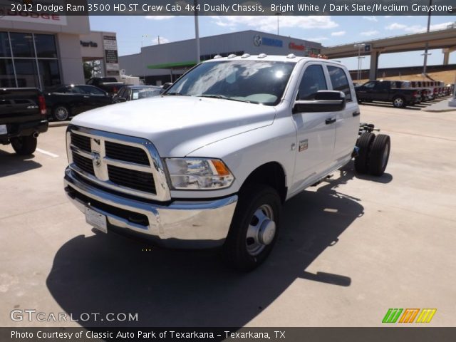 2012 Dodge Ram 3500 HD ST Crew Cab 4x4 Dually Chassis in Bright White