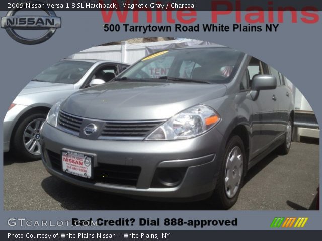2009 Nissan Versa 1.8 SL Hatchback in Magnetic Gray