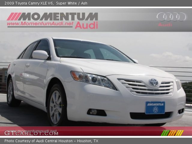 2009 Toyota Camry XLE V6 in Super White