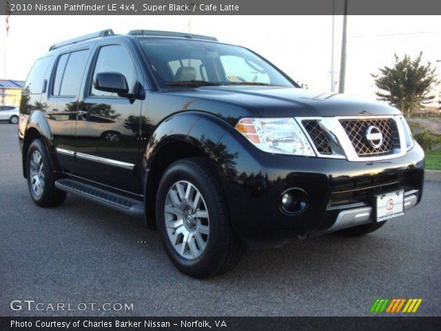 2010 Nissan Pathfinder LE 4x4 in Super Black