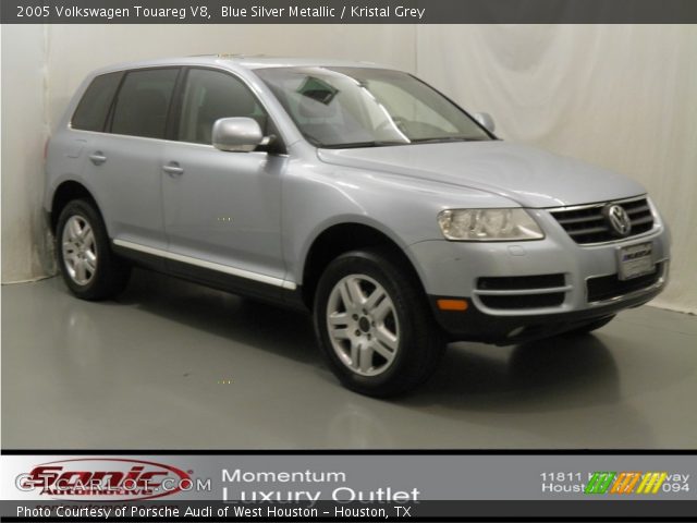 2005 Volkswagen Touareg V8 in Blue Silver Metallic
