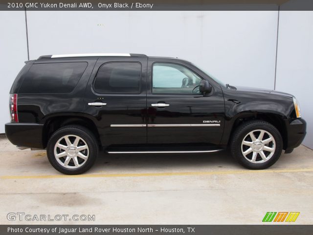 2010 GMC Yukon Denali AWD in Onyx Black
