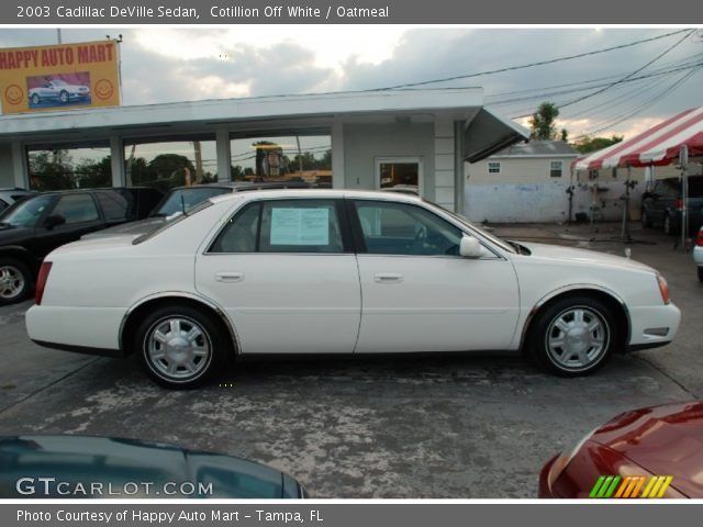 2003 Cadillac DeVille Sedan in Cotillion Off White