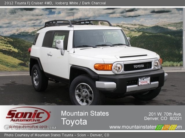 2012 Toyota FJ Cruiser 4WD in Iceberg White