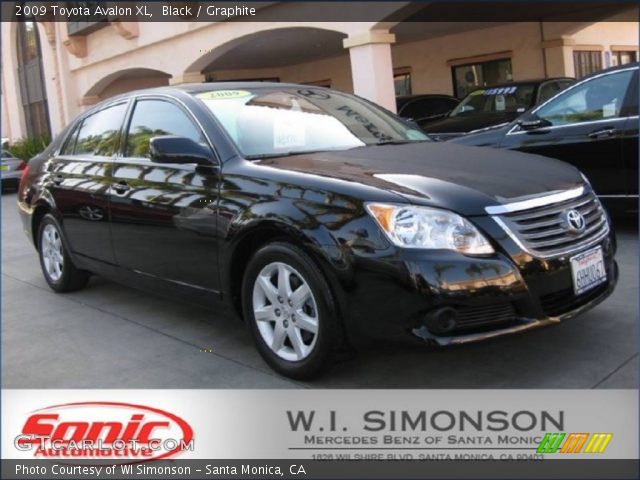 2009 Toyota Avalon XL in Black