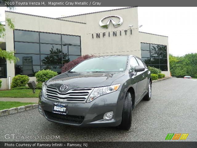 2010 Toyota Venza I4 in Magnetic Gray Metallic
