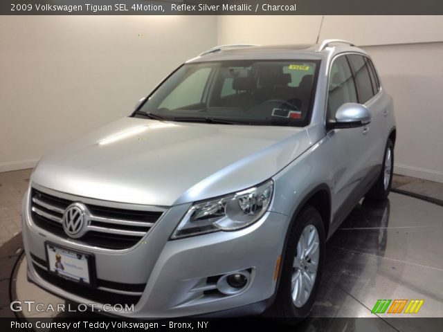 2009 Volkswagen Tiguan SEL 4Motion in Reflex Silver Metallic