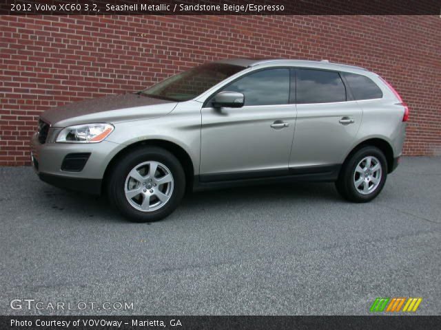 2012 Volvo XC60 3.2 in Seashell Metallic