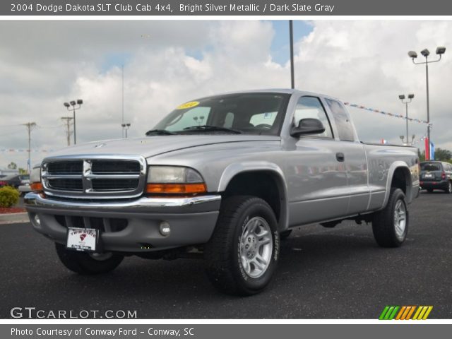 2004 Dodge Dakota SLT Club Cab 4x4 in Bright Silver Metallic