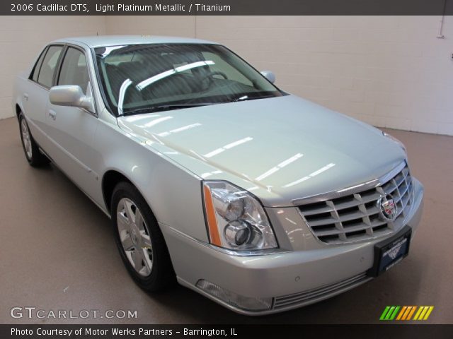 2006 Cadillac DTS  in Light Platinum Metallic