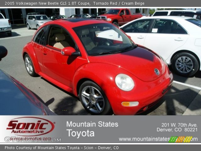 2005 Volkswagen New Beetle GLS 1.8T Coupe in Tornado Red