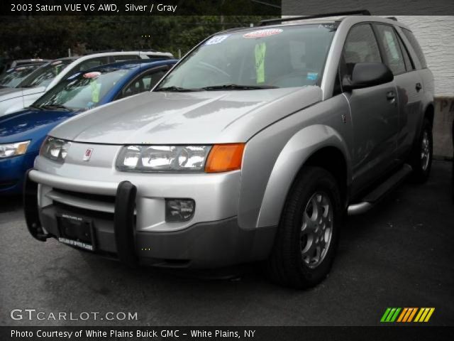 2003 Saturn VUE V6 AWD in Silver