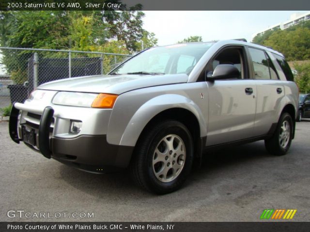 2003 Saturn VUE V6 AWD in Silver