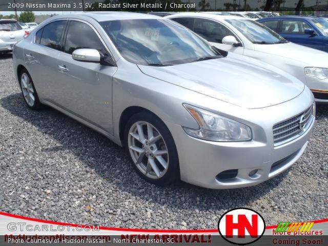 2009 Nissan Maxima 3.5 SV in Radiant Silver Metallic