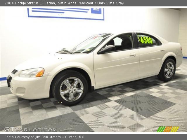 2004 Dodge Stratus ES Sedan in Satin White Pearlcoat