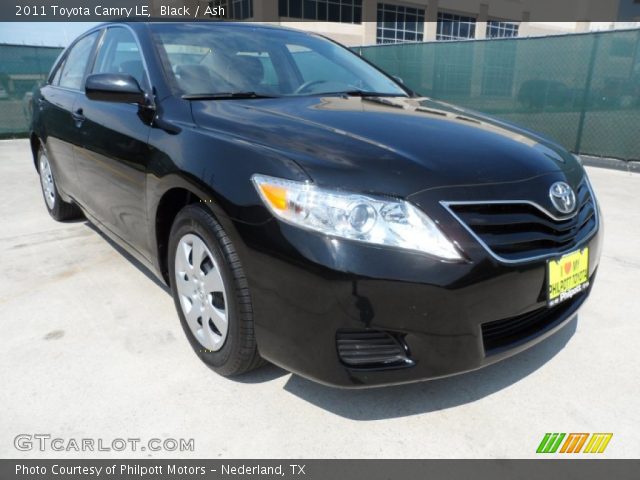 2011 Toyota Camry LE in Black