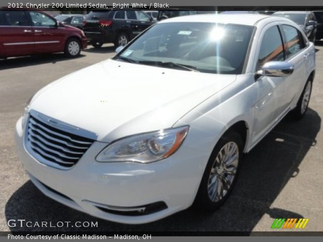 2012 Chrysler 200 Limited Sedan in Bright White