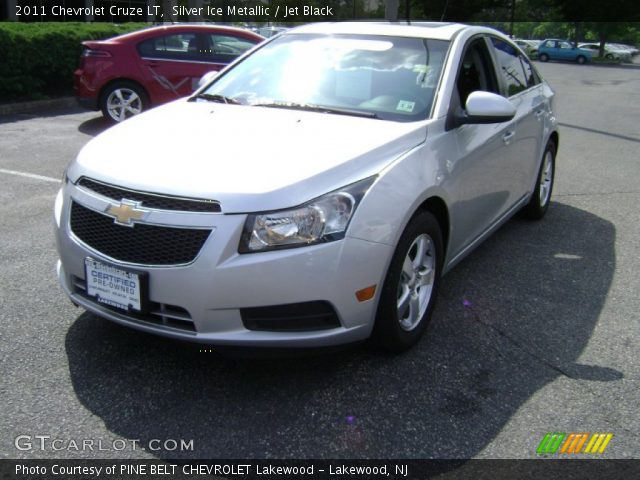2011 Chevrolet Cruze LT in Silver Ice Metallic