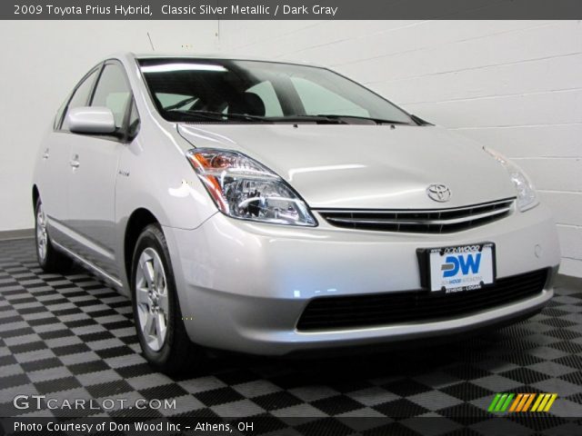 2009 Toyota Prius Hybrid in Classic Silver Metallic