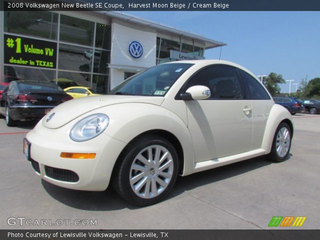 2008 Volkswagen New Beetle SE Coupe in Harvest Moon Beige