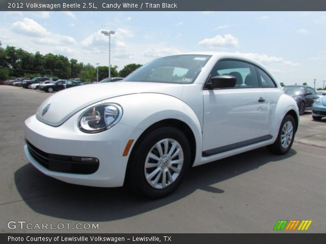 2012 Volkswagen Beetle 2.5L in Candy White