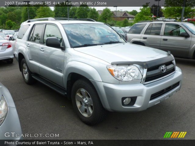 2007 Toyota 4Runner SR5 4x4 in Titanium Metallic