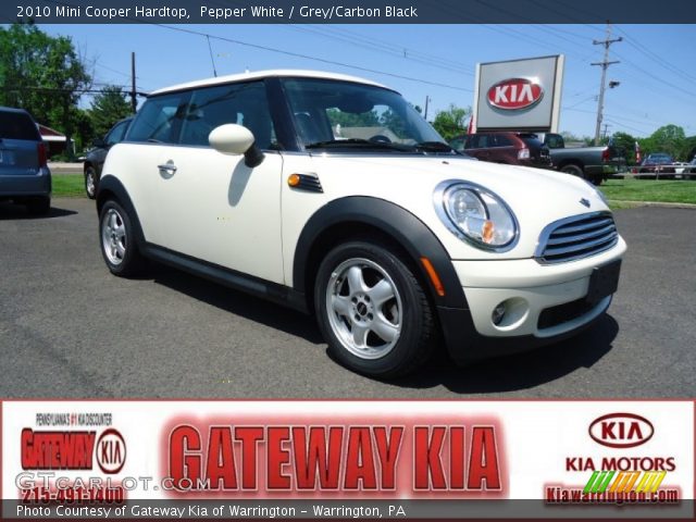 2010 Mini Cooper Hardtop in Pepper White