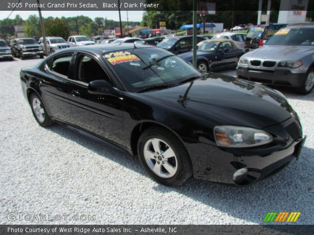 2005 Pontiac Grand Prix Sedan in Black