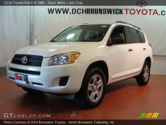 2010 Toyota RAV4 I4 4WD in Super White