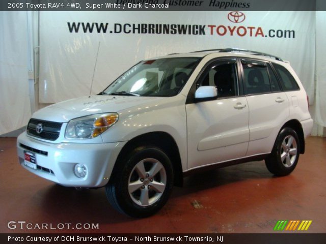 2005 Toyota RAV4 4WD in Super White