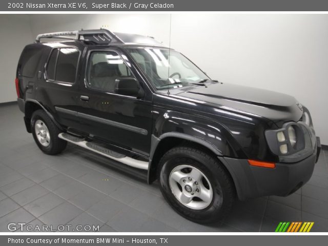 2002 Nissan Xterra XE V6 in Super Black