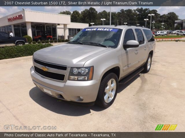 2007 Chevrolet Suburban 1500 LTZ in Silver Birch Metallic