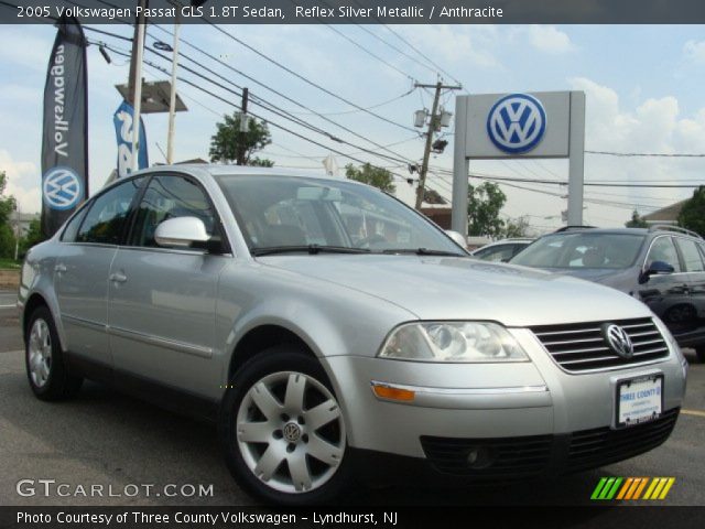 2005 Volkswagen Passat GLS 1.8T Sedan in Reflex Silver Metallic