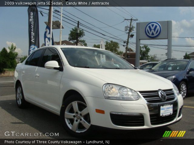 2009 Volkswagen Jetta SE Sedan in Candy White