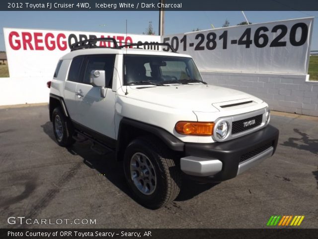 2012 Toyota FJ Cruiser 4WD in Iceberg White
